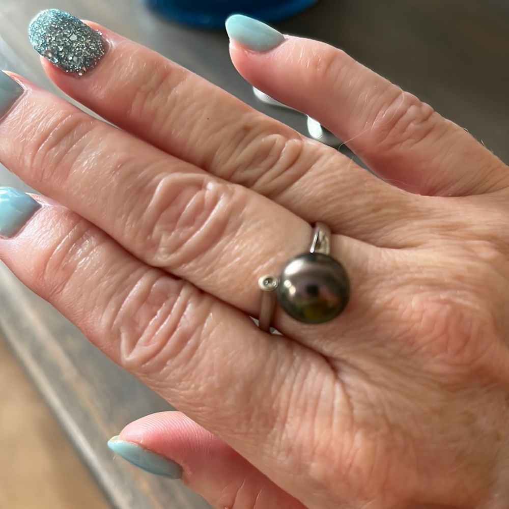 Natural Tahitian Pearl Ring!
